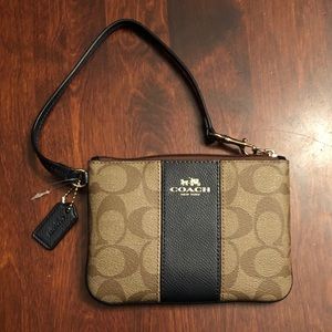 NWOT Coach Wristlet